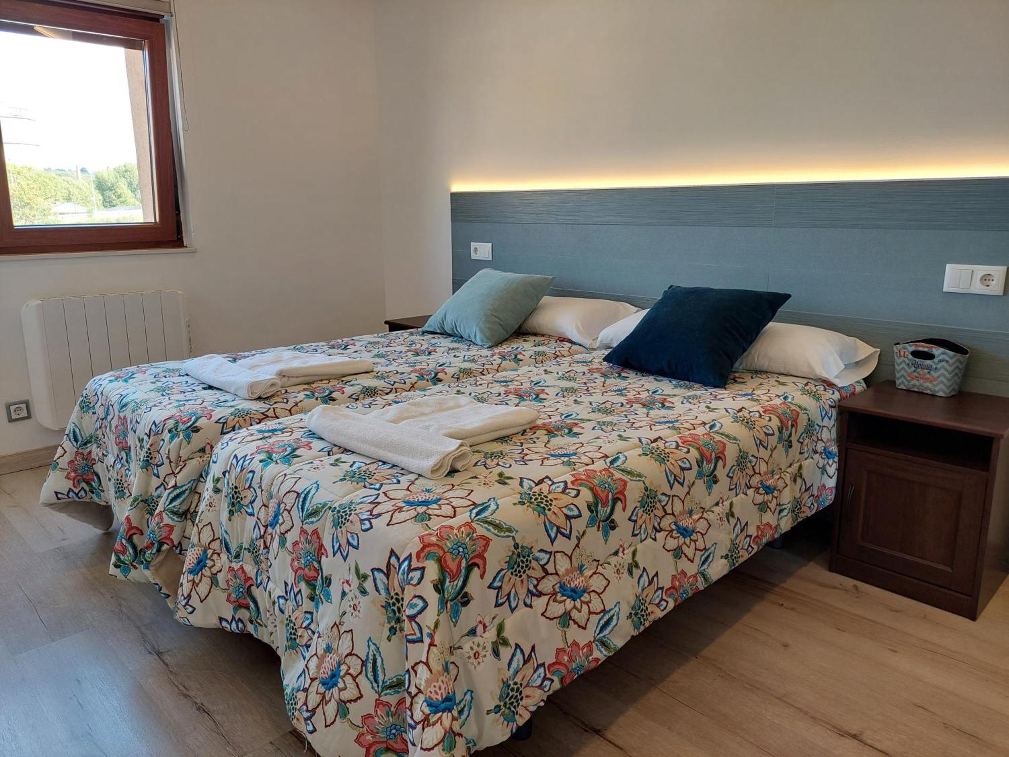 אבילס Apartamentos La Tata מראה חיצוני תמונה